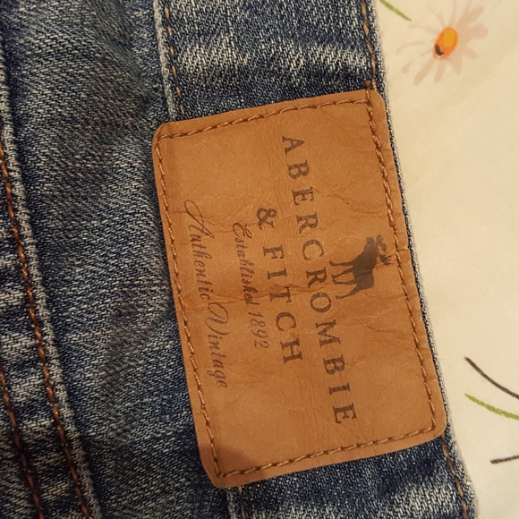 Abercrombie & Fitch size 0 denim skirt - Picture 3 of 8